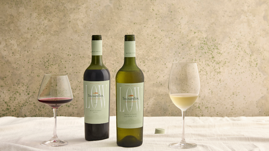 Trumpeter Low - El vino del momento Trumpeter Low - El vino del momento